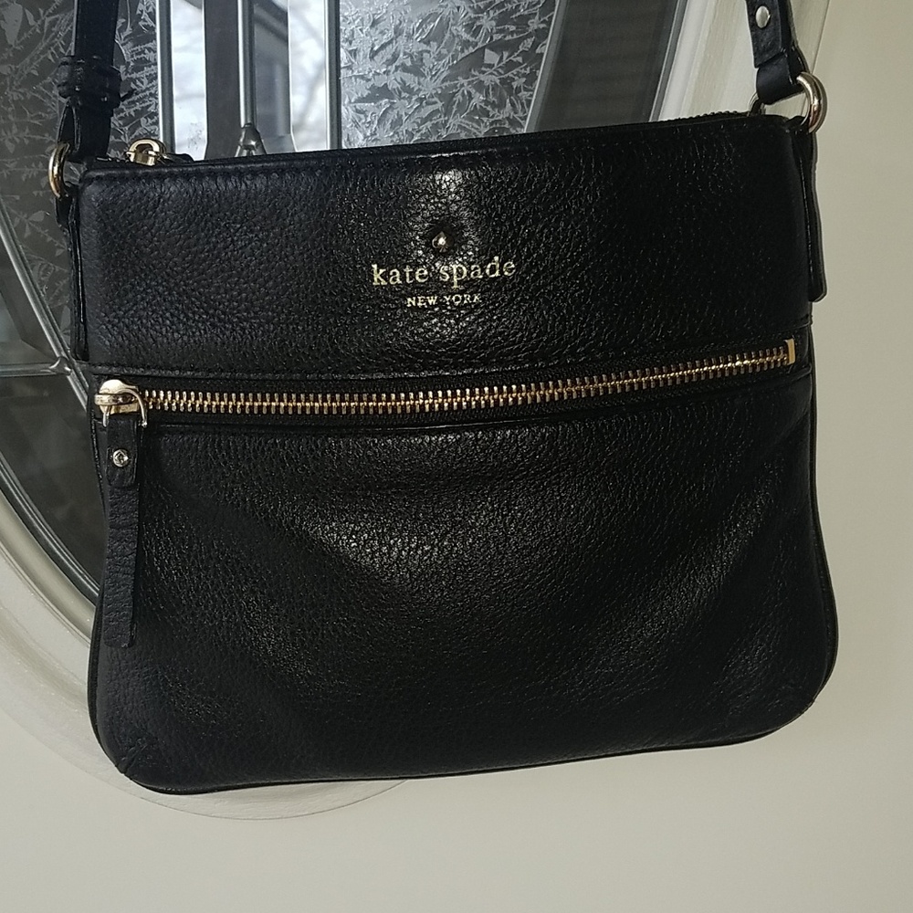 Kate spade crossbody (re-posh)